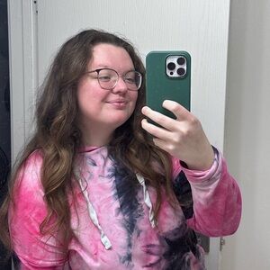 Meet your Posher, Saira